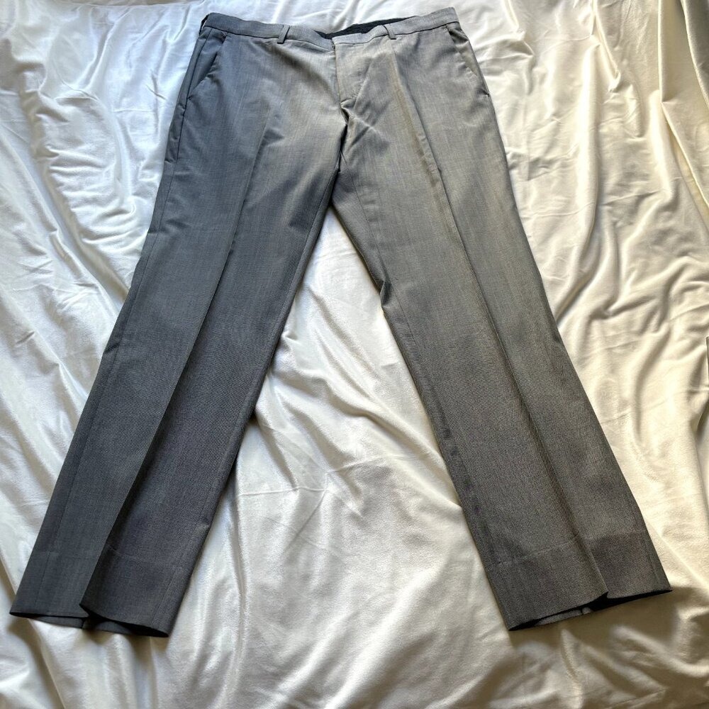 Hugo Boss Huge4 Genlus3 Men's Dress Pants 36x31 Grey Wool Flat Front Mint!